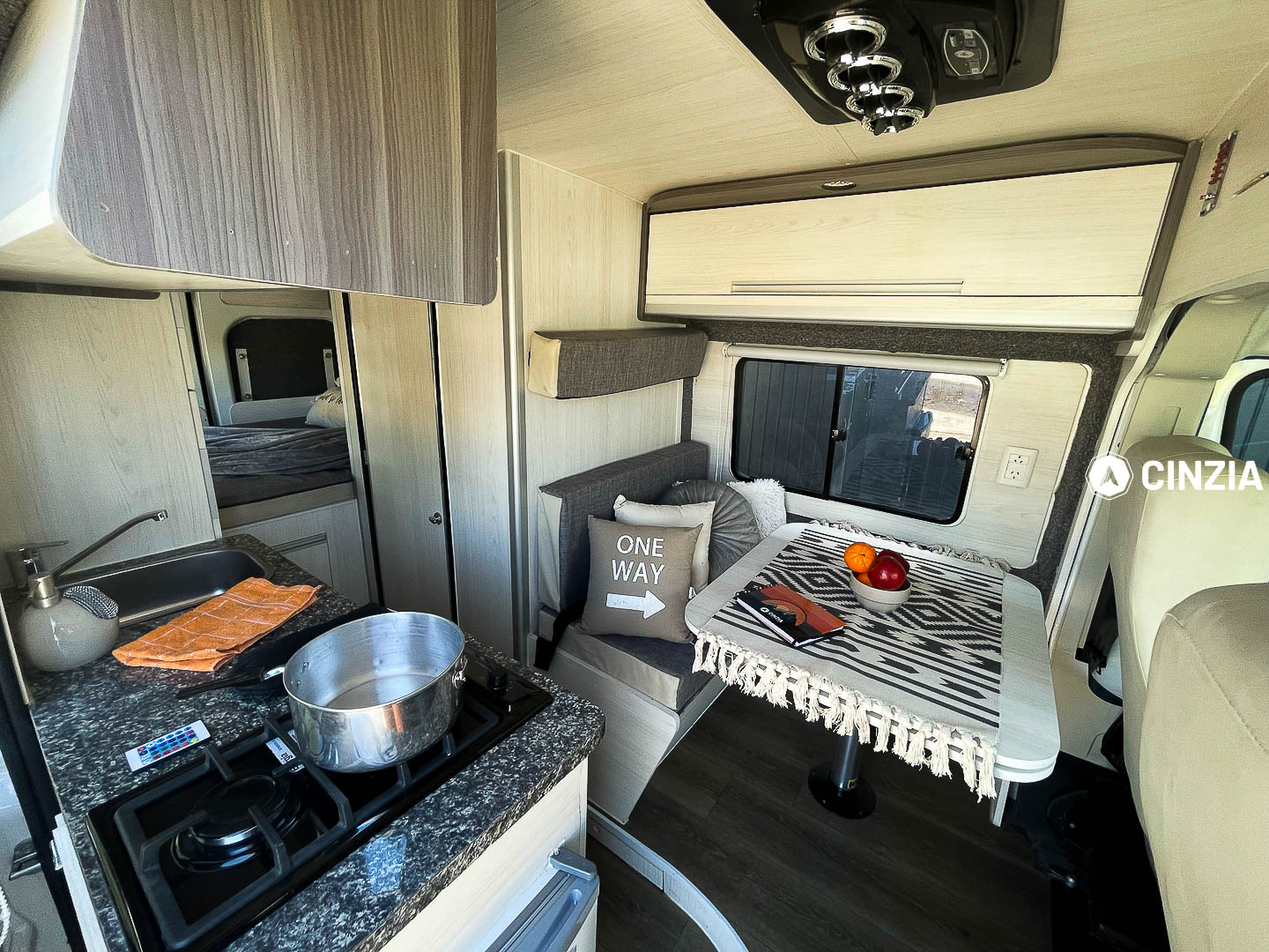 Motorhome Furgon Móvil 2
