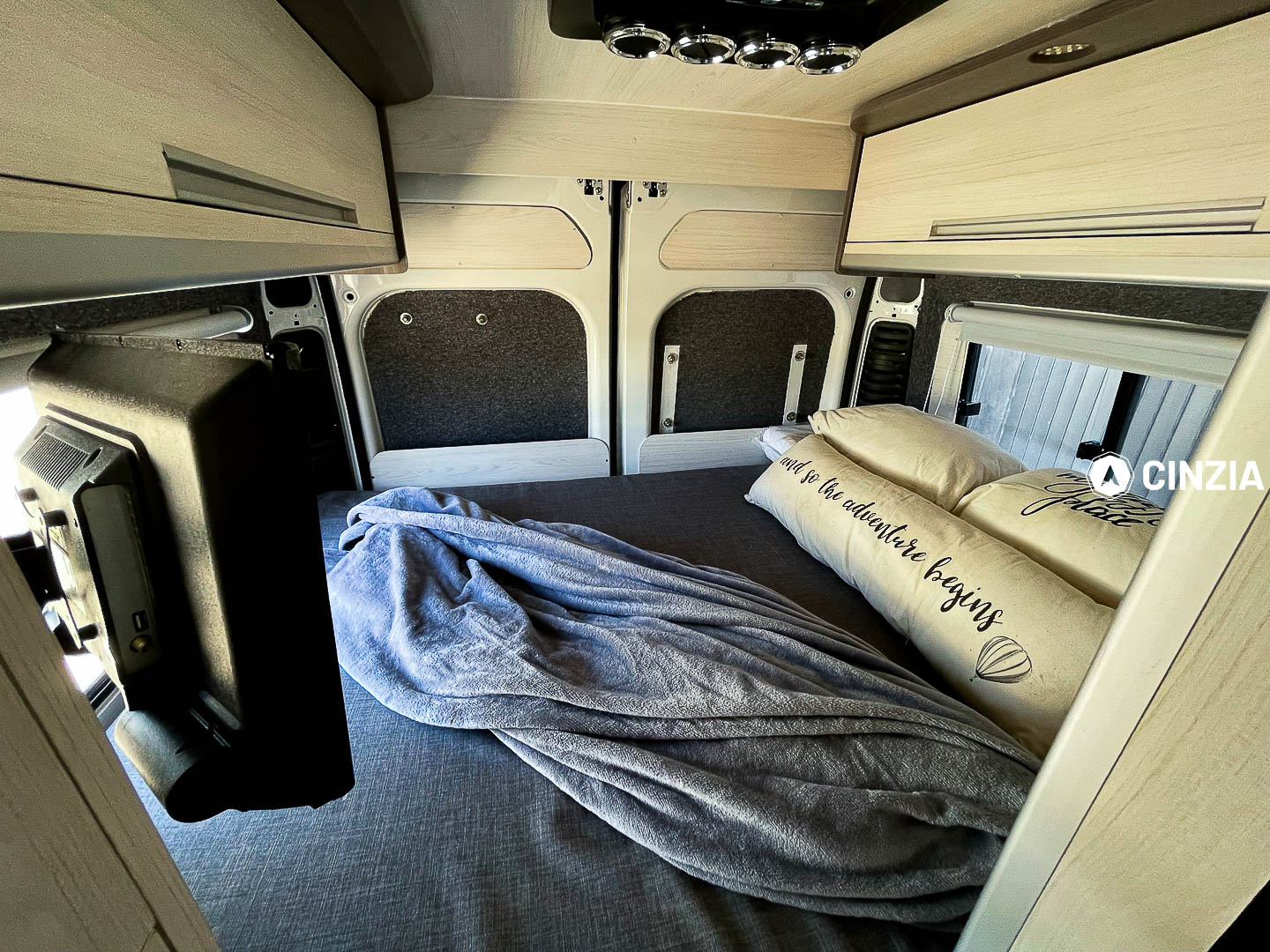 Motorhome Furgon Móvil 2