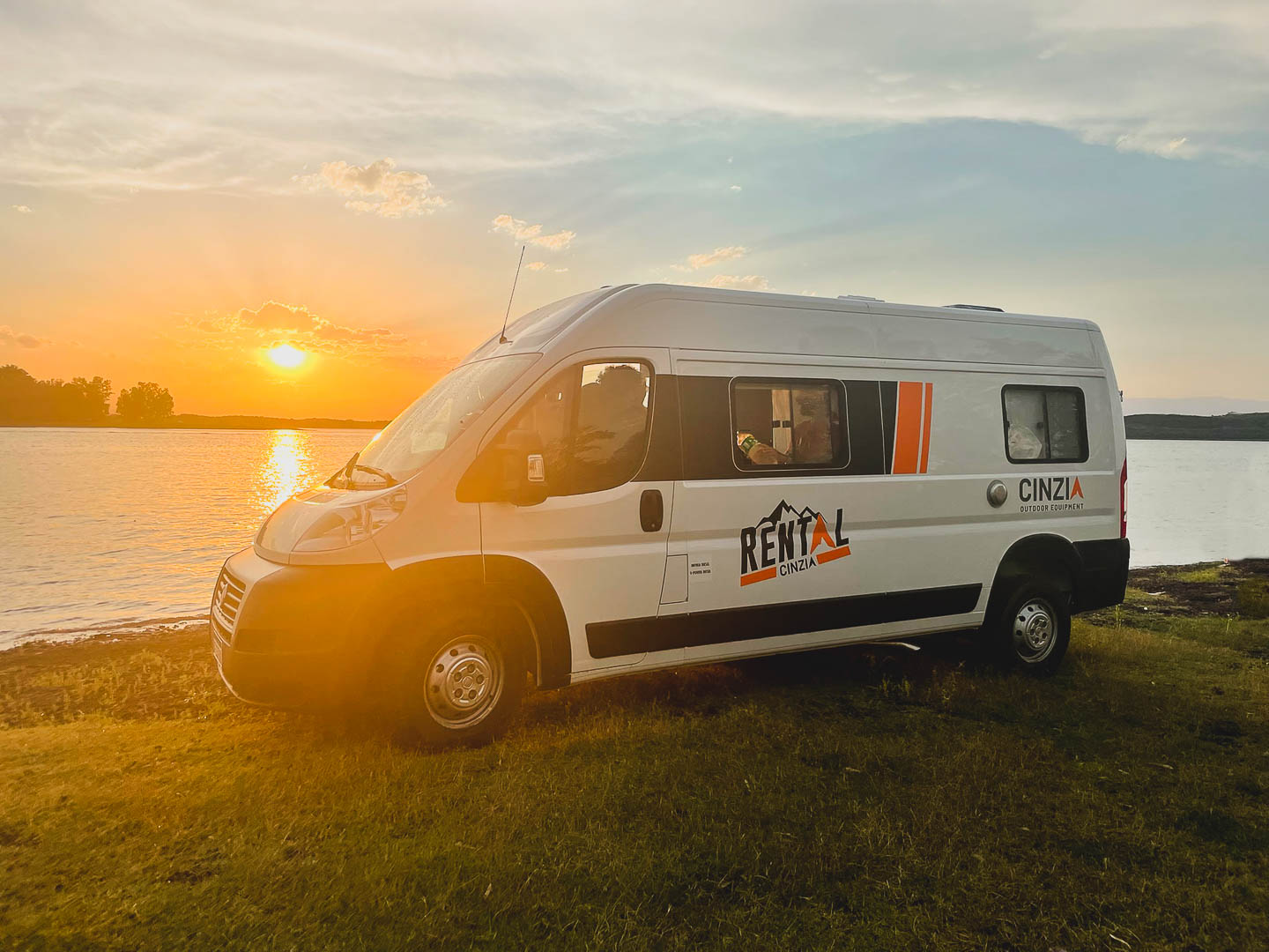 Motorhome Furgon Móvil 2