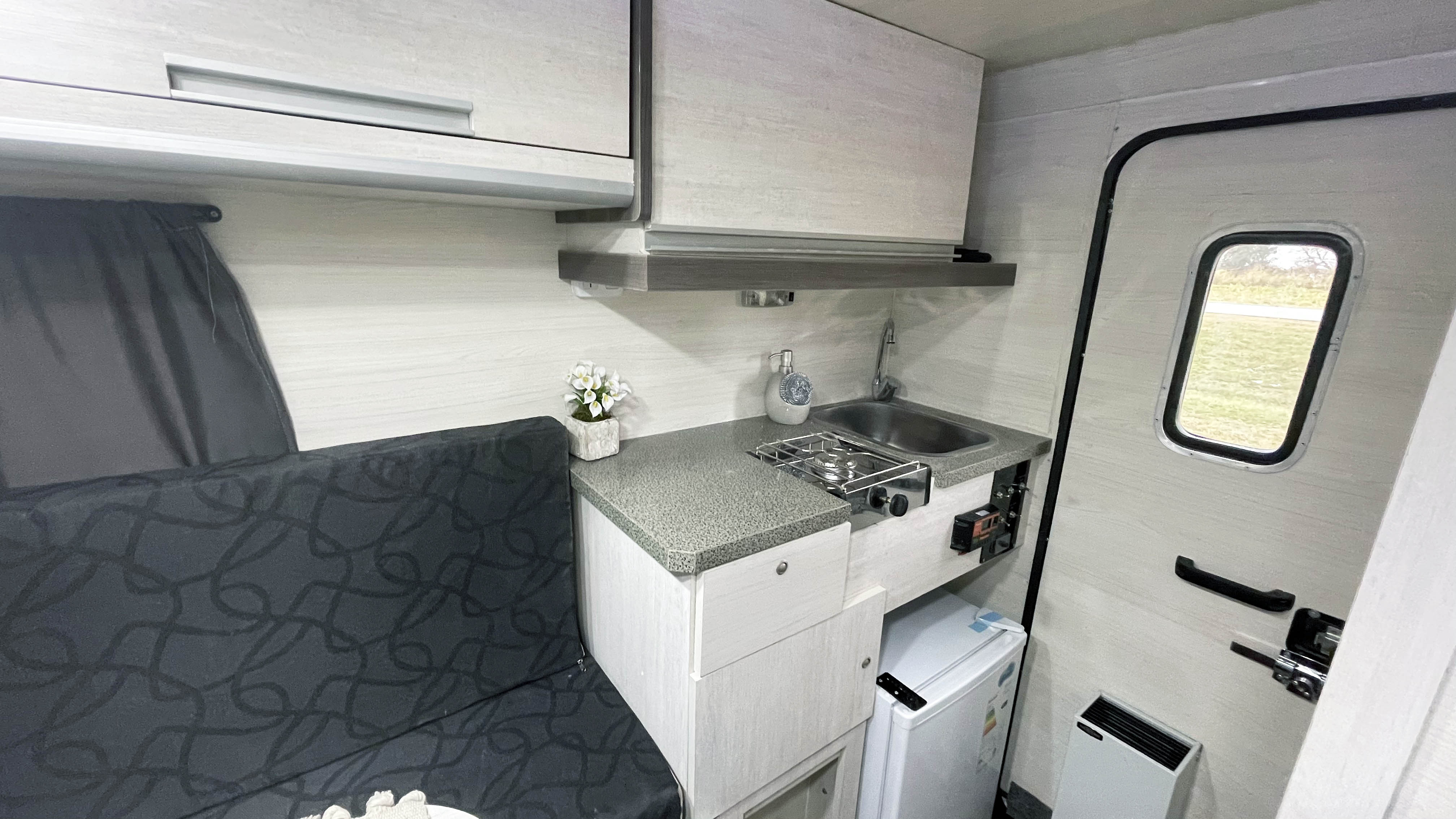 Camper con camioneta Móvil 3