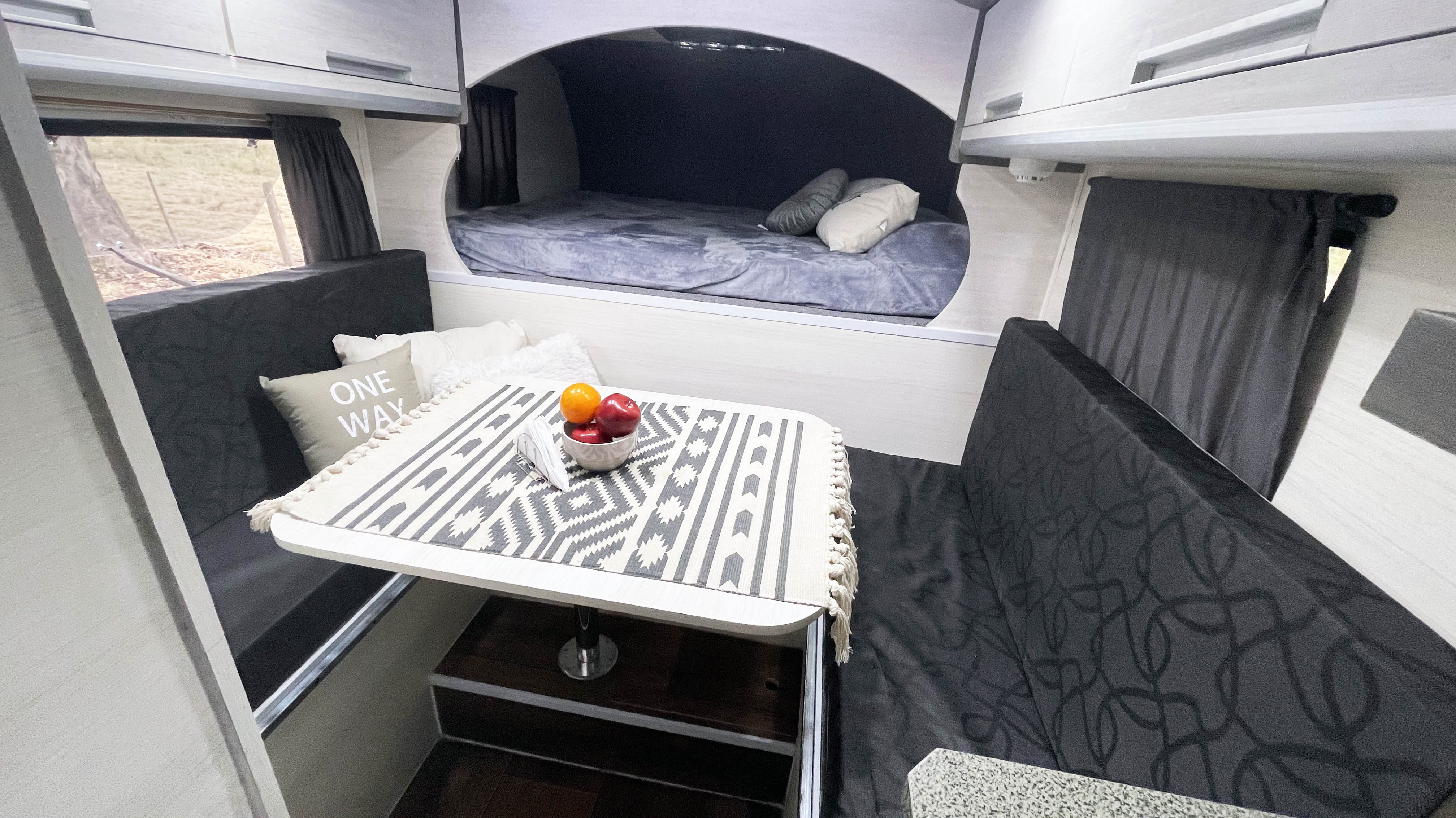 Camper con camioneta Móvil 3