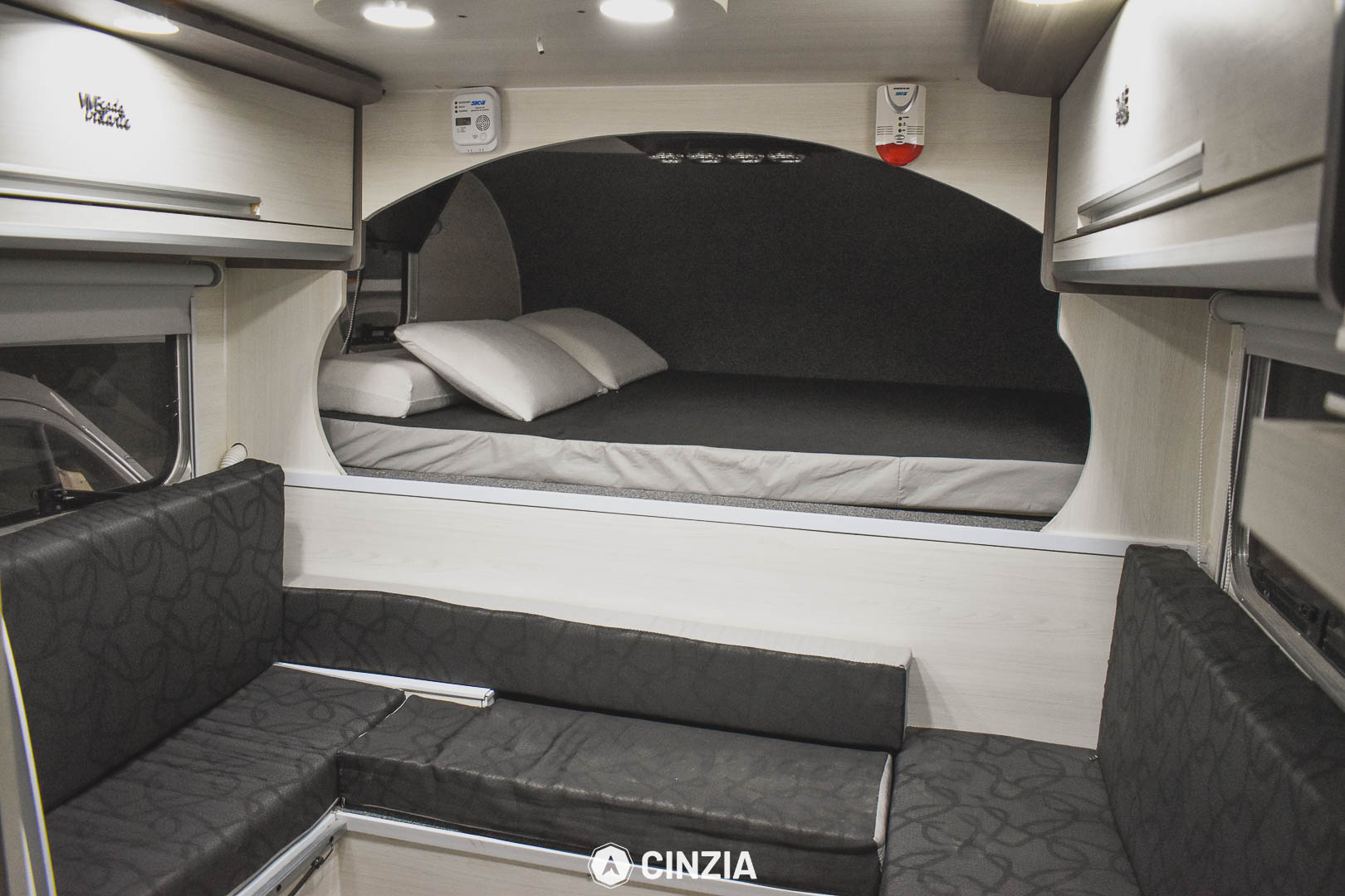 Camper con camioneta Móvil 4
