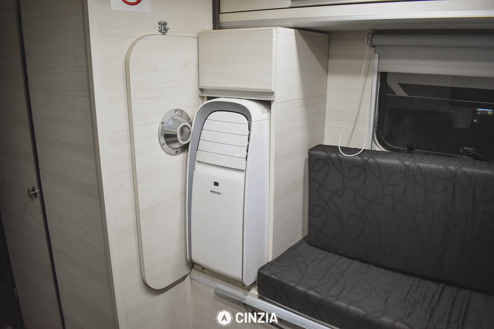 Camper con camioneta Móvil 4