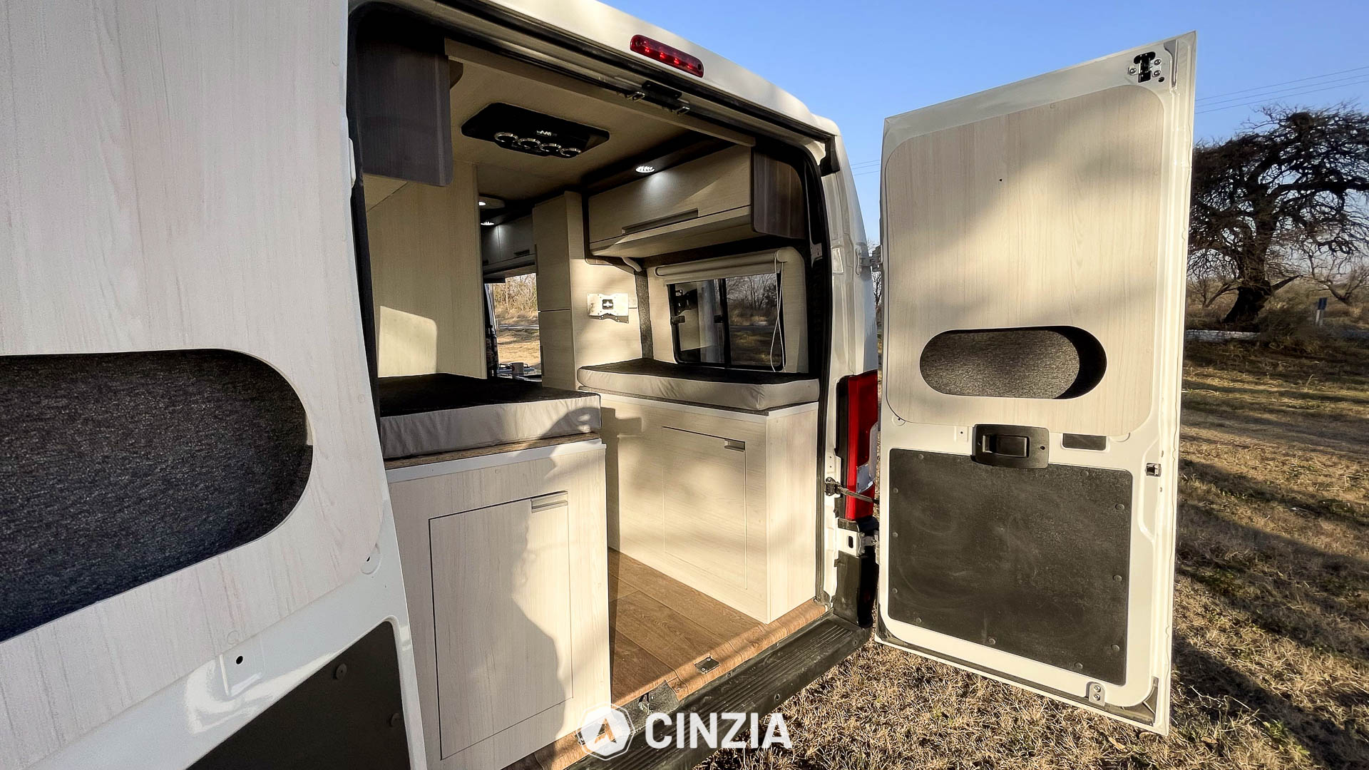 Motorhome Furgon Móvil 6