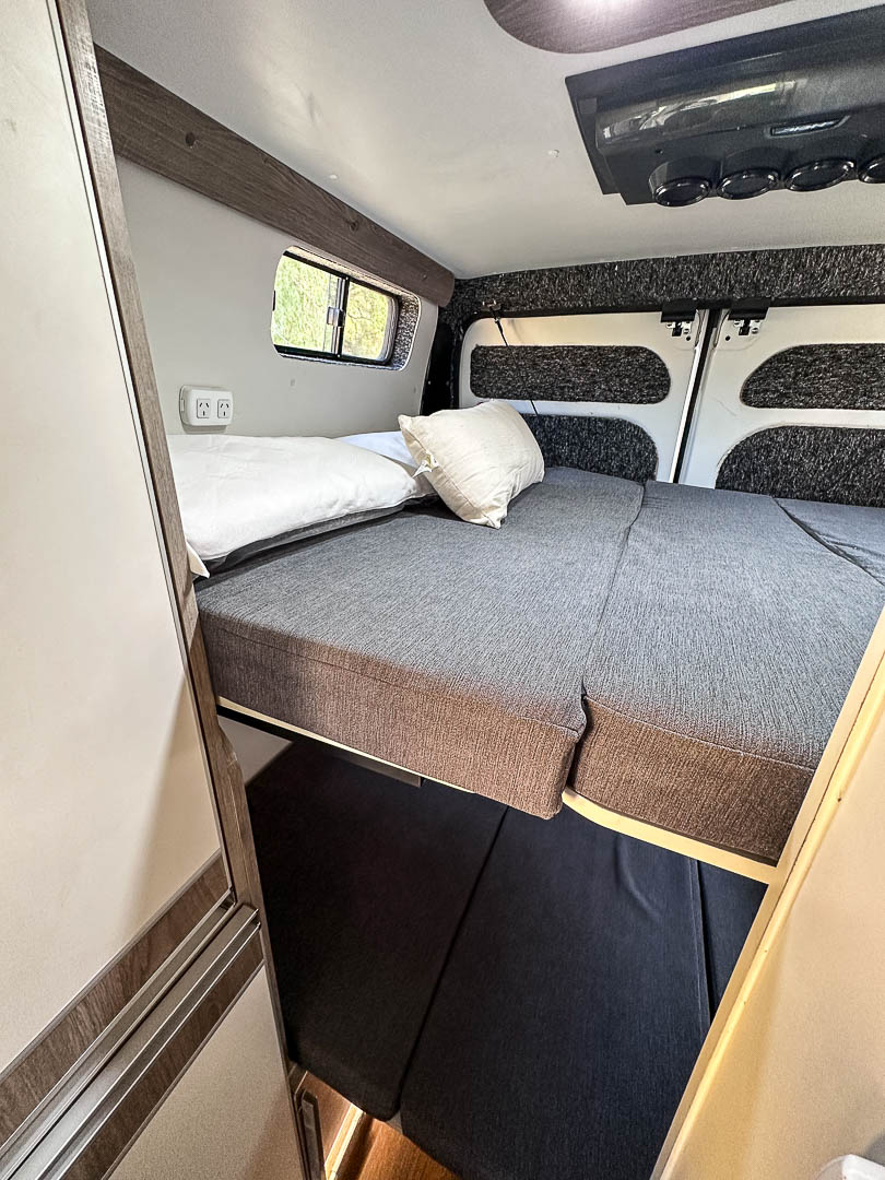 Motorhome Furgon 4 Personas. 08