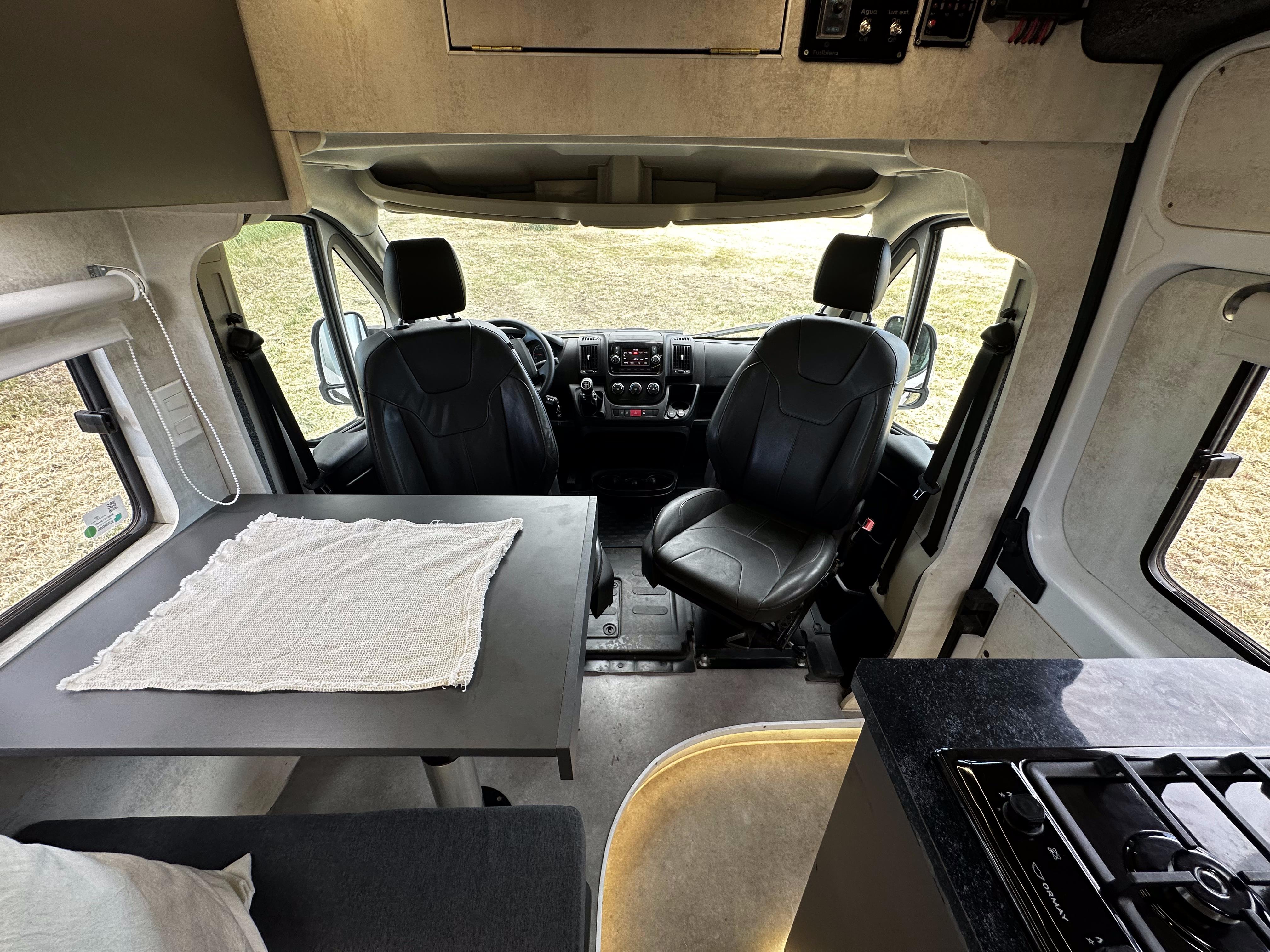 Motorhome Furgón 2/4 Personas