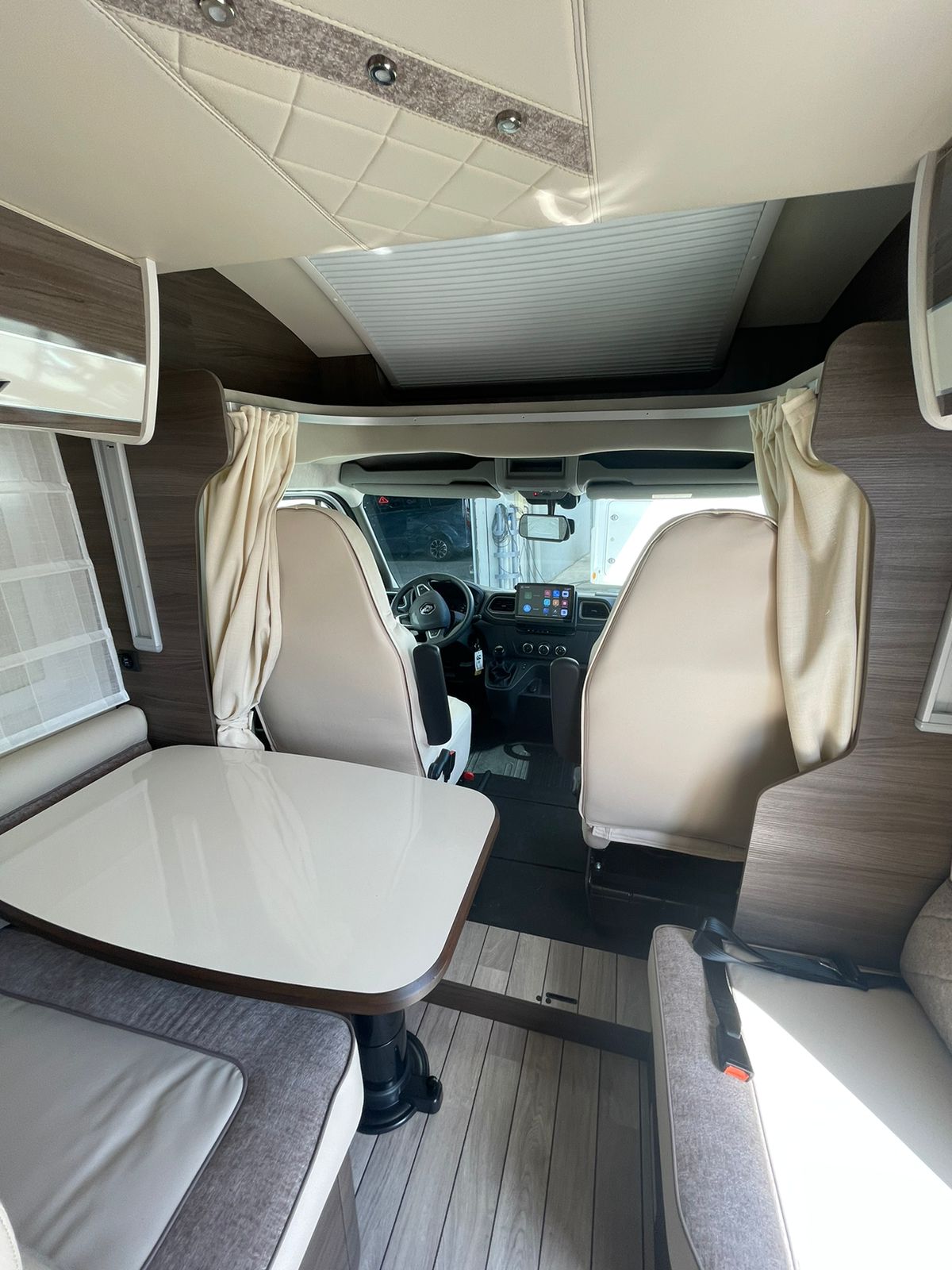 Autocaravana perfilada 5 personas