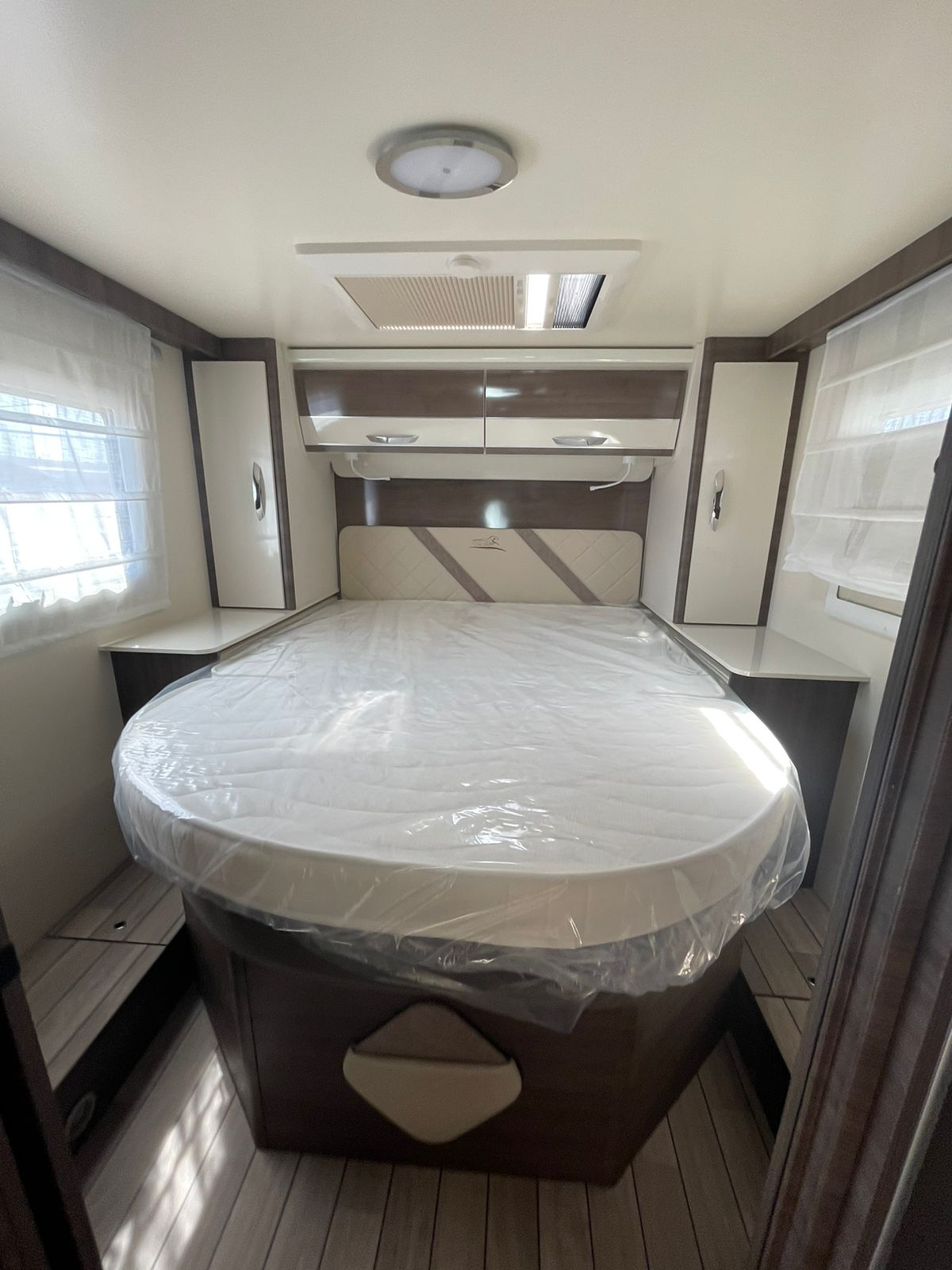Autocaravana perfilada 5 personas